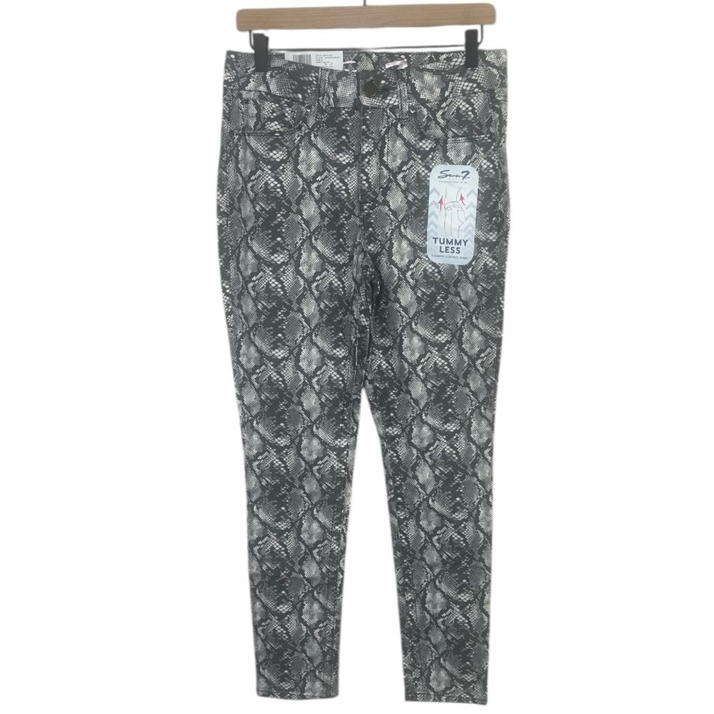 Seven7 Gray Skinny Jeans with Reptilian Print / 8